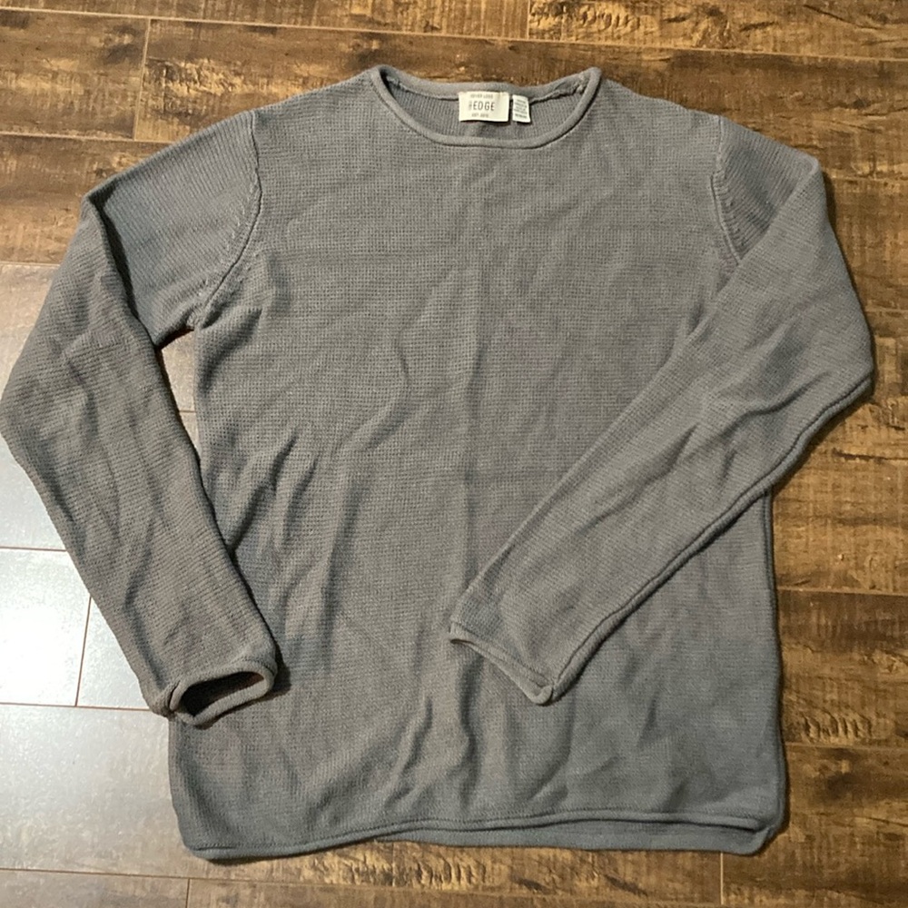 Knit long sleeve shirt / sweater